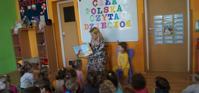 Cała Polska czyta dzieciom.