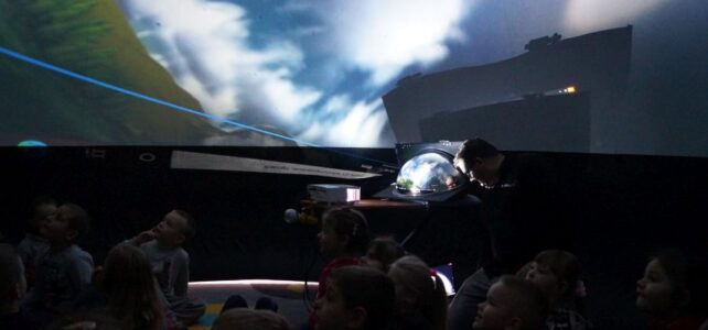 Mobilne Planetarium.