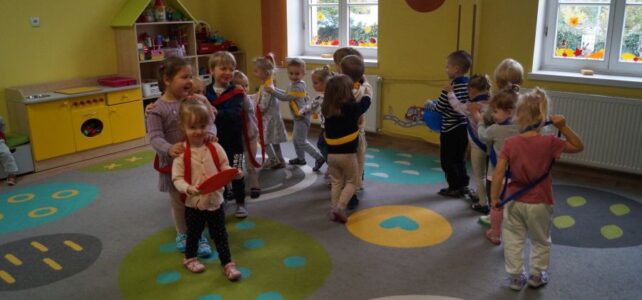 Zabawy i nie tylko ;) w grupie młodszej. Zabawy i nie tylko ;) w grupie młodszej.