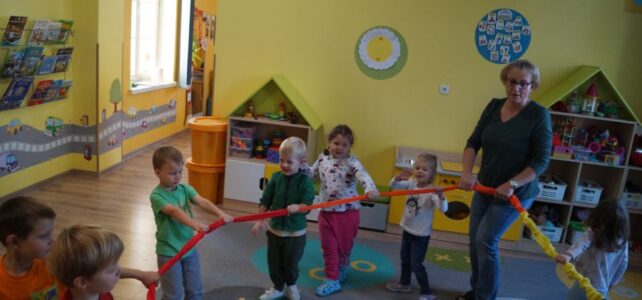 Tydzień Przeciwdziałania Przemocy Rówieśniczej. Tydzień Budowania Relacji Tydzień Przeciwdziałania Przemocy Rówieśniczej. Tydzień Budowania Relacji