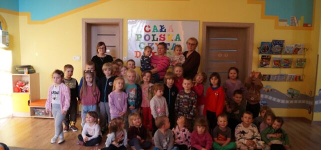 Cała Polska czyta dzieciom. Cała Polska czyta dzieciom.