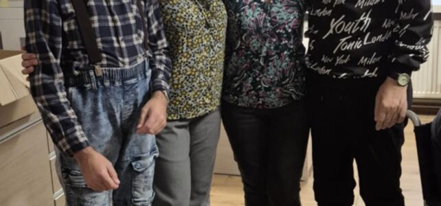 Upominki dla mieszkańców DPS Bożenkowo.