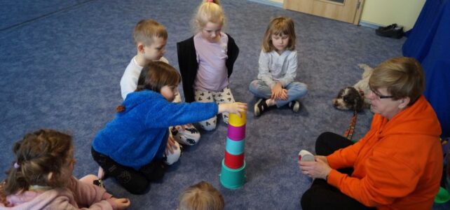 Zajęcia z psem. Zajęcia z psem.