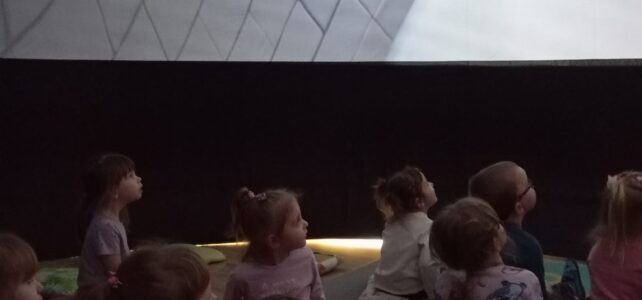 Kino sferyczne „Łucja- sekret spadających gwiazd „.