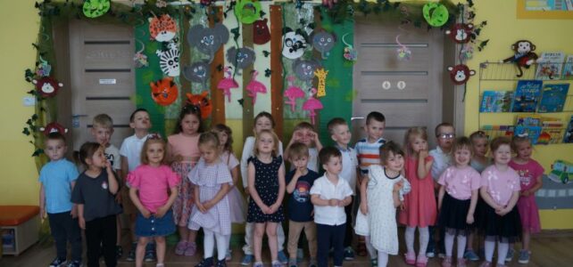 Dzień Mamy i Taty w grupie młodszej. Dzień Mamy i Taty w grupie młodszej.